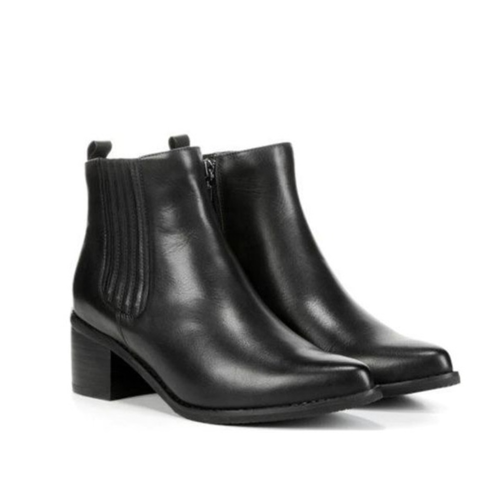 BLONDO Elvina Ankle Boots Black Leather Chunky Heeled Booties Waterproof 6.5